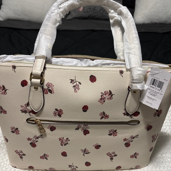 Coach purse - Picture 2 of 2